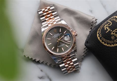 how to change the date on rolex day date|change time on Rolex datejust.